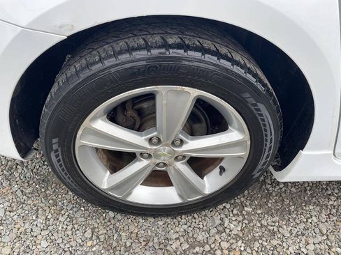 Used 2014 Chevrolet Cruze LT w/ RS Package FWD image 30
