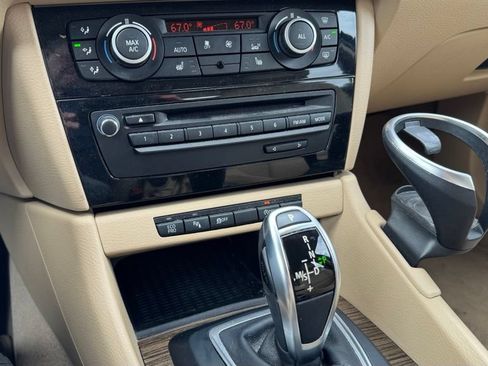Used 2014 BMW X1 sDrive28i RWD image 5