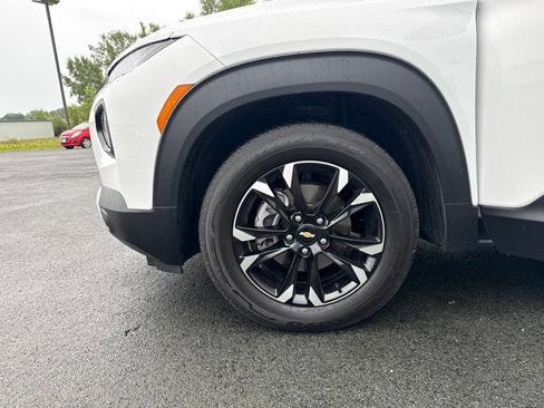 Used 2022 Chevrolet TrailBlazer LT w/ Convenience Package FWD image 25