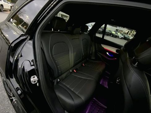 Used 2022 Mercedes-Benz GLC 300 image 18