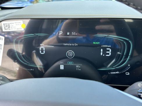 New 2026 Kia Niro FWD image 29