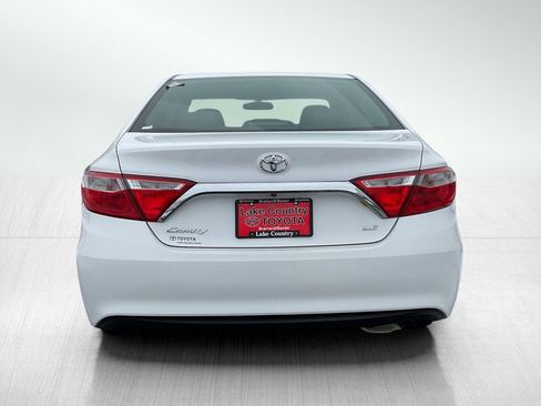 Used 2017 Toyota Camry LE image 4