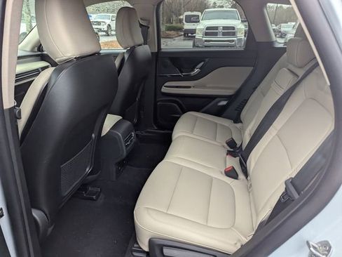 New 2026 Lincoln Corsair Premiere image 11