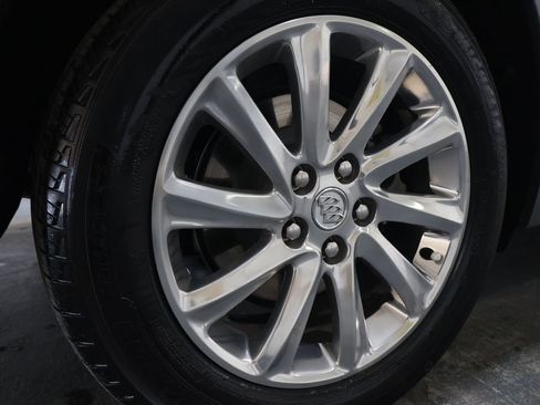 Used 2019 Buick Envision Essence FWD image 34