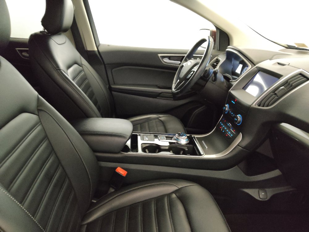 Used 2019 Ford Edge SEL w/ Equipment Group 201A AWD/4WD image 21