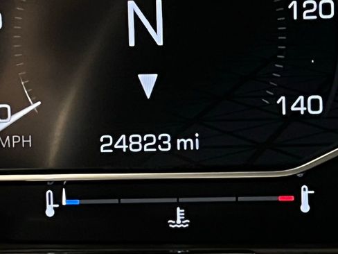 Used 2025 GMC Sierra 3500 SLT w/ SLT Premium Package image 16