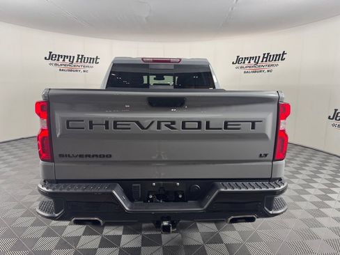 Used 2024 Chevrolet Silverado 1500 LT Trail Boss w/ Convenience Package II AWD/4WD image 8