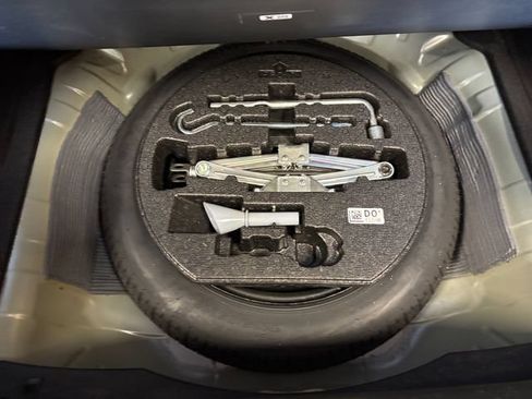 Used 2024 Honda Civic Touring image 26