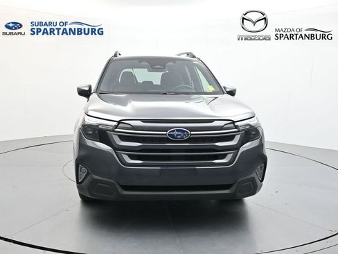 Certified 2025 Subaru Forester Premium w/ Convenience Package #1 AWD/4WD image 2