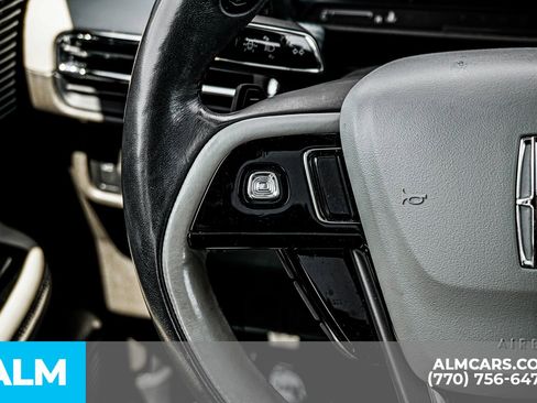 Used 2021 Lincoln Corsair FWD w/ Premium Package image 31