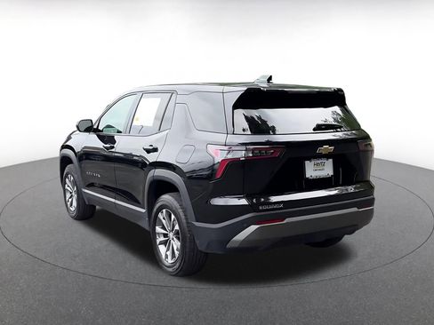 Used 2025 Chevrolet Equinox LT FWD image 11