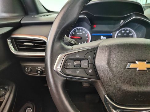 Used 2022 Chevrolet TrailBlazer ACTIV w/ Sun and Liftgate Package FWD image 19