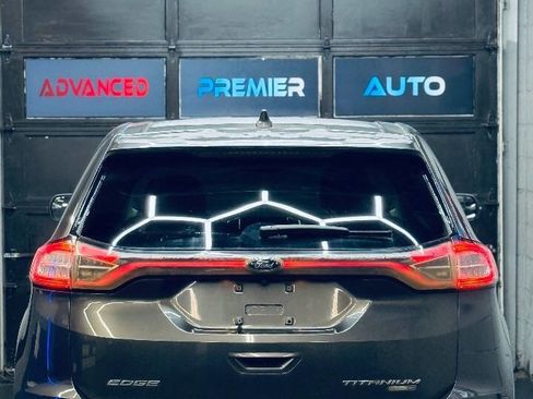 Used 2017 Ford Edge Titanium image 16