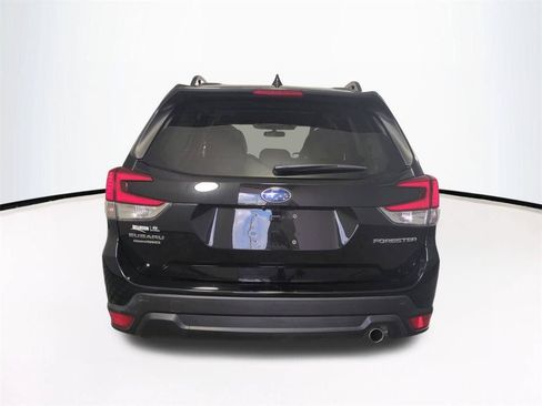 Used 2024 Subaru Forester Limited AWD/4WD image 6