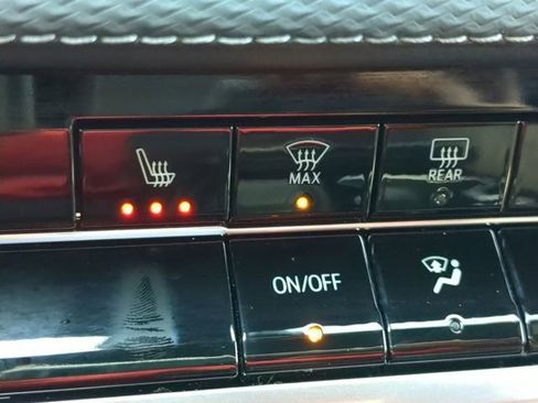 Used 2025 Chevrolet Equinox LT FWD image 21