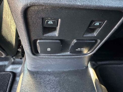 Used 2023 Ford Bronco Badlands AWD/4WD image 18