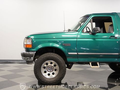 Used 1996 Ford Bronco XLT image 23