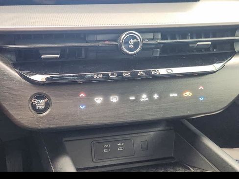 Used 2025 Nissan Murano SV AWD/4WD image 17