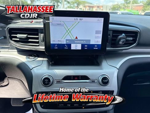 Used 2021 Ford Explorer XLT w/ Equipment Group 202A AWD/4WD image 23