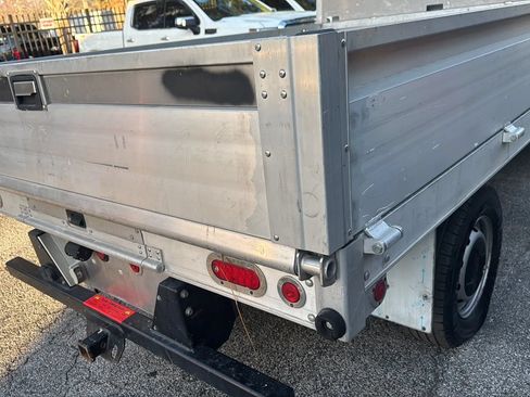 Used 2018 Ford Transit 250 138 RWD image 30