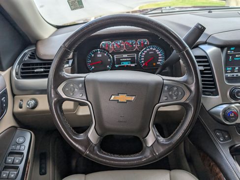 Used 2020 Chevrolet Suburban Premier RWD image 15