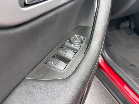 Used 2022 Chevrolet Blazer LT image 23