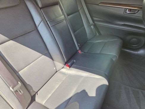 Used 2014 Lexus ES 350 w/ Luxury Package FWD image 8