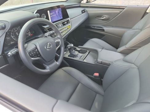 Used 2024 Lexus ES 350 w/ Accessory Package (Z1) FWD image 3