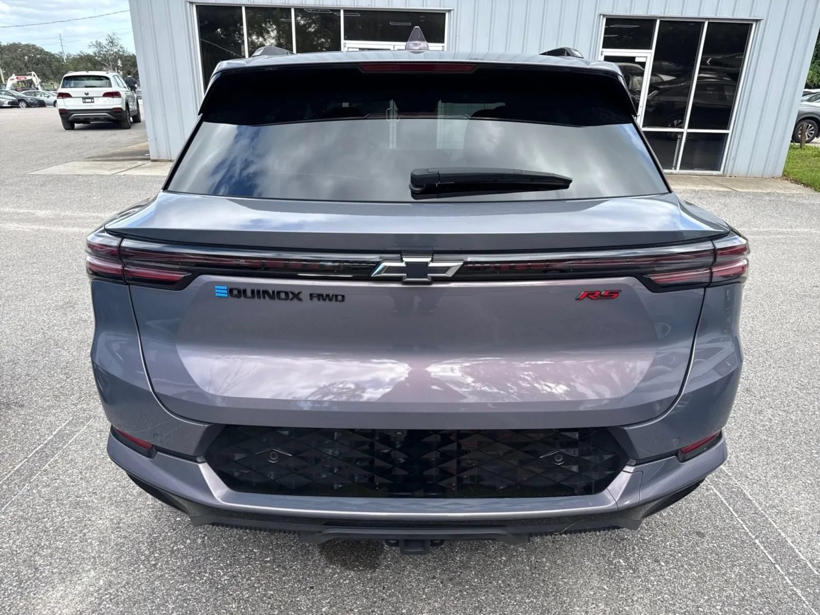 Used 2024 Chevrolet Equinox EV RS w/ LPO, Trailering Package AWD/4WD image 9