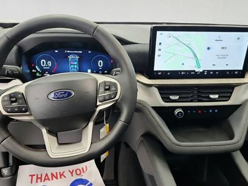New 2026 Ford Explorer Active AWD/4WD image 13