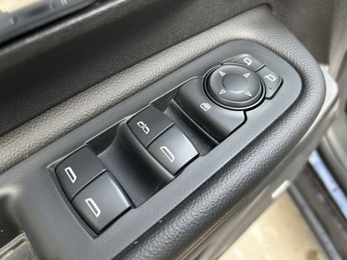 Used 2020 GMC Terrain SLT w/ Preferred Package image 17