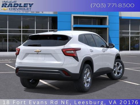 New 2026 Chevrolet Trax LS w/ LS Convenience Package image 4