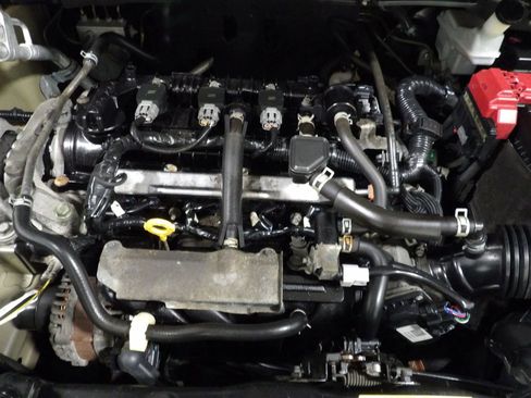 Used 2020 Nissan Versa S image 18