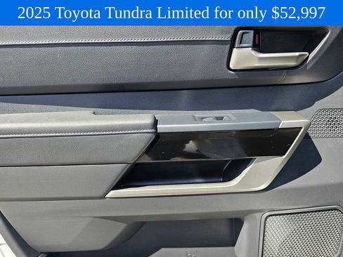Used 2025 Toyota Tundra Limited AWD/4WD image 18