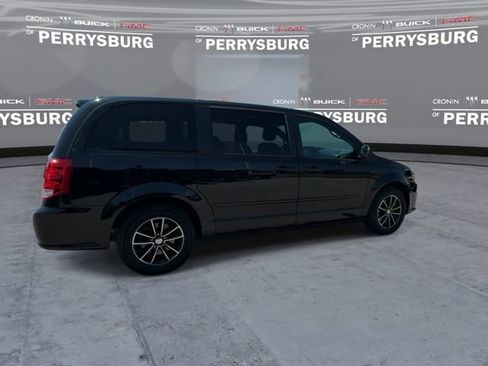 Used 2016 Dodge Grand Caravan SXT FWD image 8