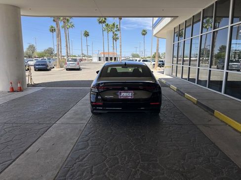 Certified 2025 Honda Accord SE image 22