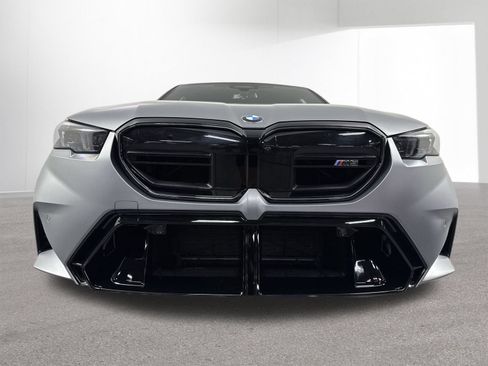 Used 2026 BMW M5 w/ Executive Package AWD/4WD image 27