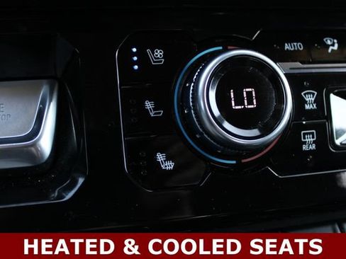 Used 2024 GMC Sierra 1500 Denali AWD/4WD image 5