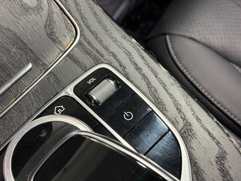 Used 2019 Mercedes-Benz E 300 4MATIC w/ Premium 1 Package image 49