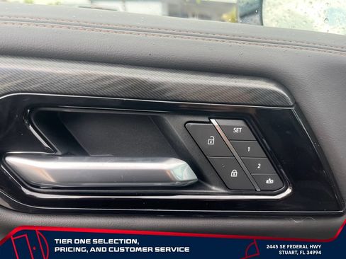 New 2026 GMC Yukon AT4 w/ AT4 Premium Package AWD/4WD image 12