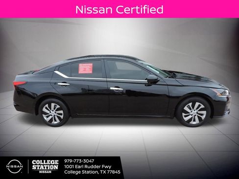 Certified 2023 Nissan Altima 2.5 S image 2