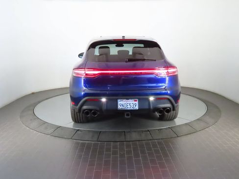 Certified 2024 Porsche Macan AWD/4WD image 6
