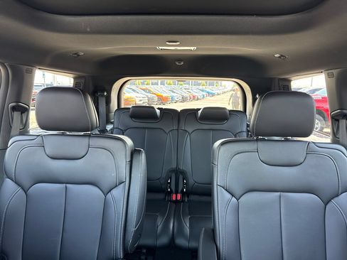 Used 2026 Jeep Grand Cherokee L Limited w/ Limited Altitude Package AWD/4WD image 27