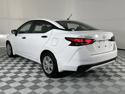 Certified 2025 Nissan Versa S w/ Trunk Package FWD image 6