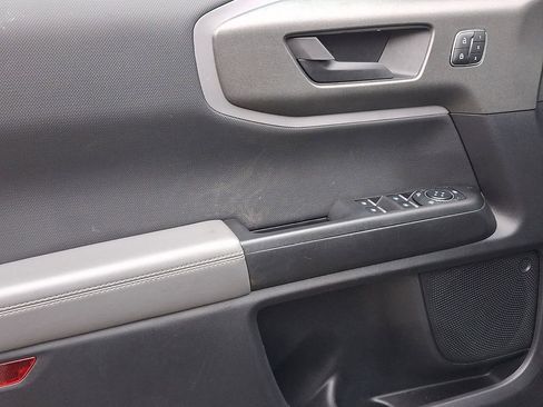 Used 2025 Ford Bronco Sport Badlands image 13