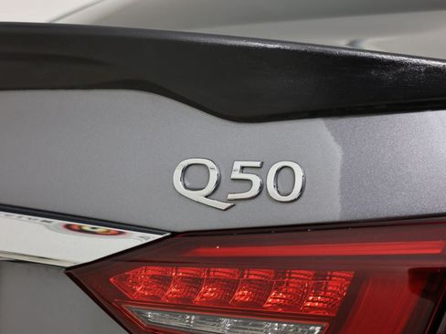 Used 2019 INFINITI Q50 Luxe AWD/4WD image 14