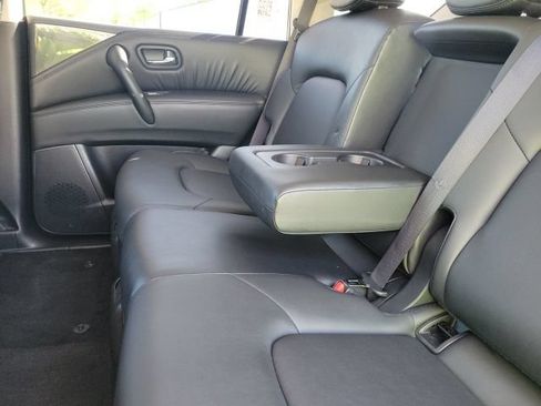 Used 2024 Nissan Armada SV AWD/4WD image 15