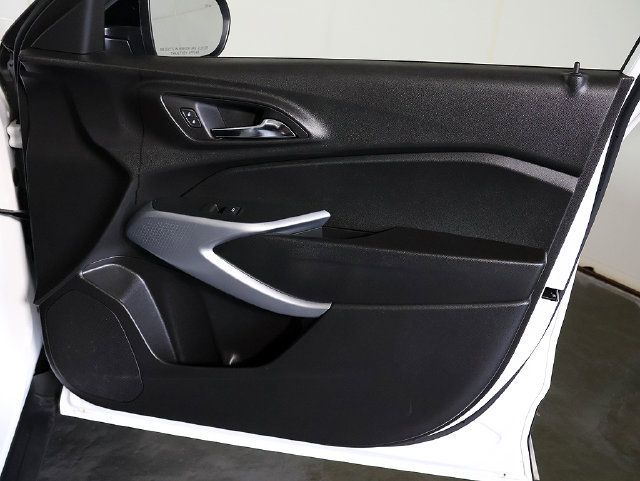 Used 2024 Chevrolet Trax RS w/ Driver Confidence Package FWD image 29