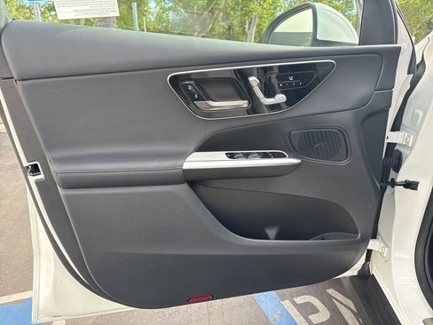 Certified 2026 Mercedes-Benz GLC 300 image 8