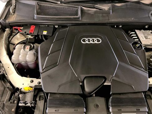 Used 2025 Audi Q7 3.0T Premium Plus image 29